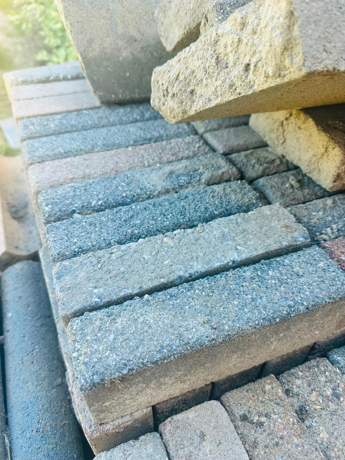 Gratis af te halen: 15m2 gebruikte betonklinkers, Tuin en Terras, Tegels en Klinkers, Ophalen, Gebruikt, Klinkers, 10 m² of meer