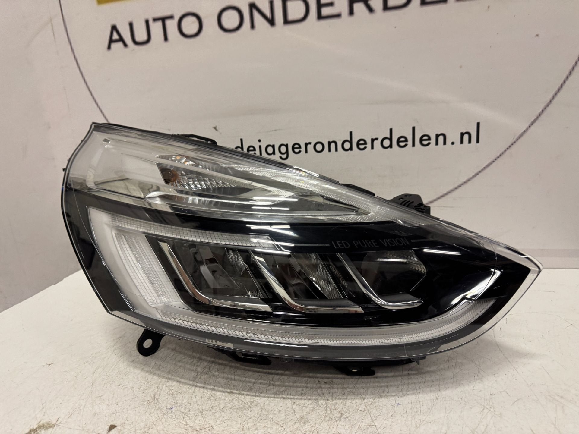 RENAULT CLIO IV KOPLAMP FACELIFT PURE LED VISION 71210590112, Renault Group, Gebruikt, Contact.group@renault.com, Renault