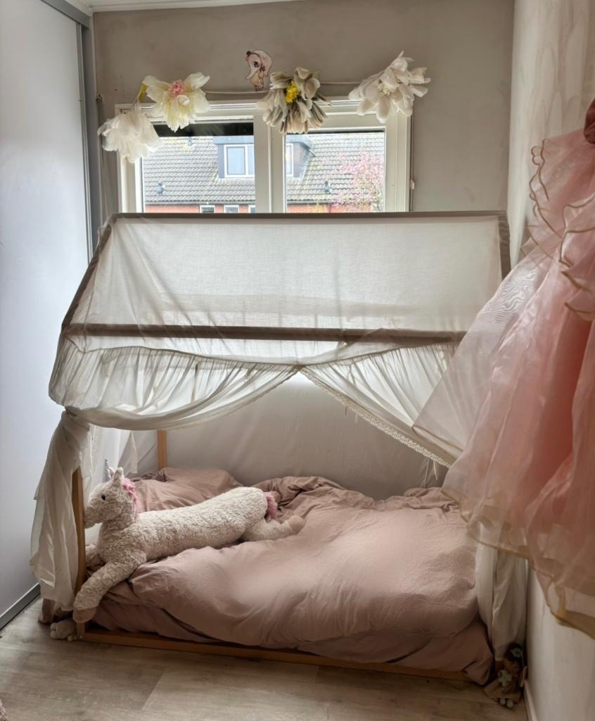 Nobodinoz Vera Junior Bed, Ophalen, 70 tot 85 cm, 140 tot 160 cm, Zo goed als nieuw