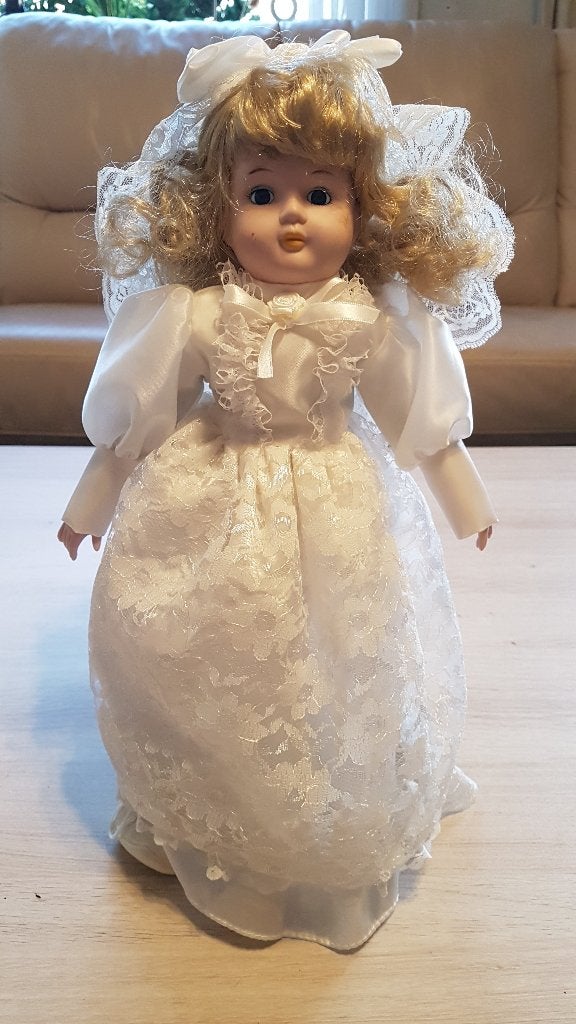 Porceleinen bruidjes pop 40cm h x 20cm b, Verzamelen, Ophalen of Verzenden, Zo goed als nieuw, Pop