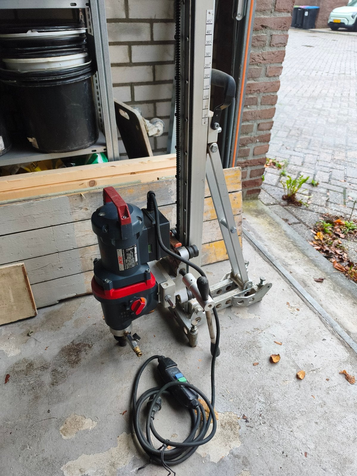 AGP Diamant boormachine met statief, Doe-het-zelf en Verbouw, Ophalen, Boormachine