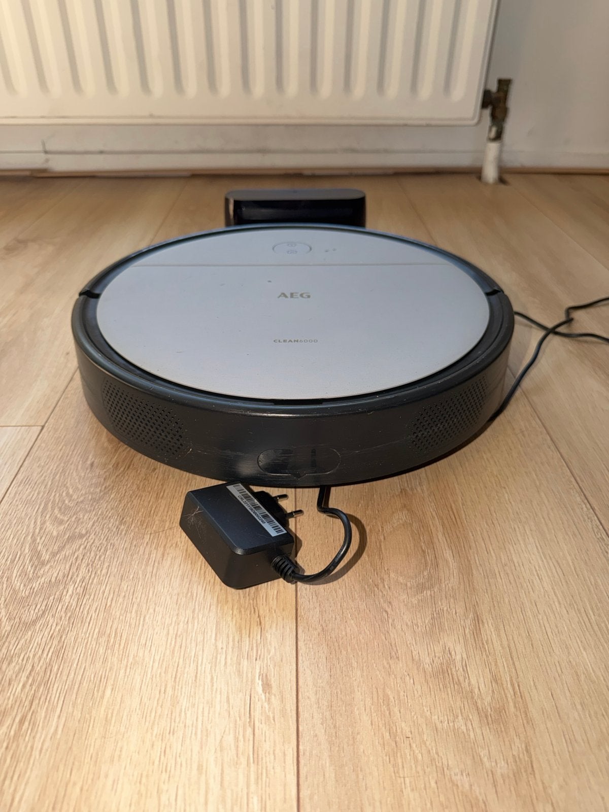 AEG Clean 6000 Robotstofzuiger, Gebruikt, Ophalen of Verzenden, Robotstofzuiger, Bedienbaar via app