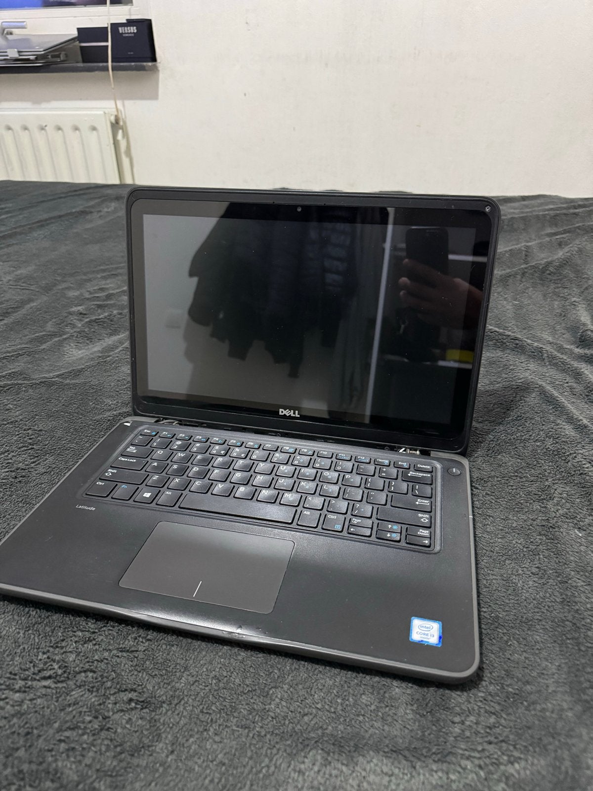 Dell Latitude 3380 i3 laptop - defect voor onderdelen, Ophalen of Verzenden, Niet werkend
