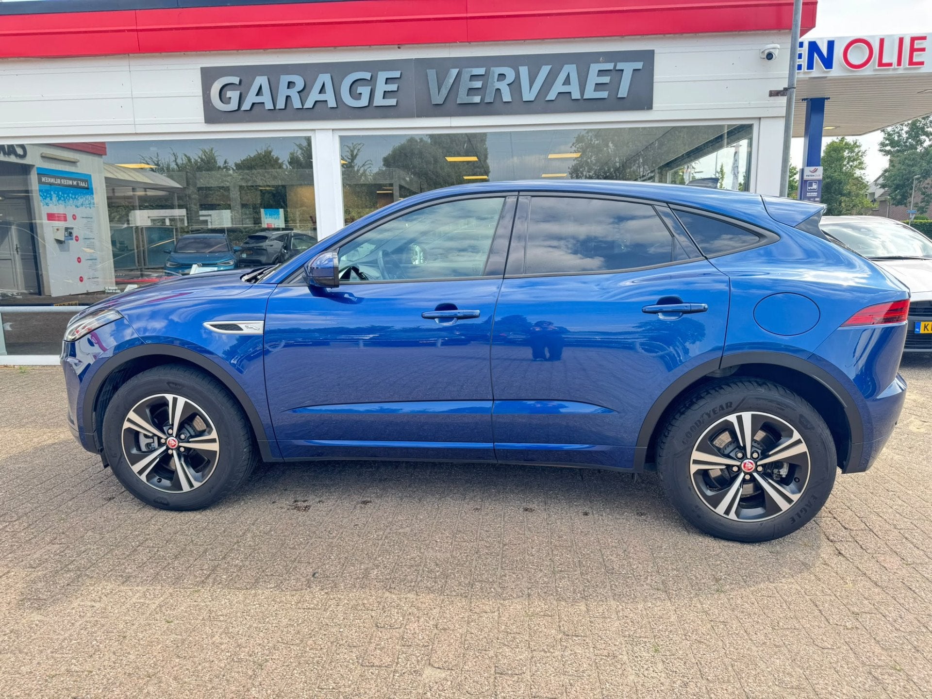 Jaguar E-Pace 1.5 P300e AWD R-Dynamic S (bj 2022, automaat), Auto's, Jaguar, 309 pk, Blauw, Overige kleuren, Hybride Elektrisch/Benzine