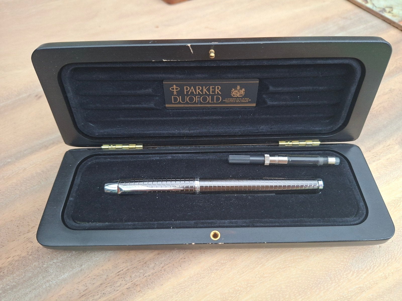 Parker vulpen IM Premium Deep Gunmetal Chiselled, Ophalen of Verzenden, Zo goed als nieuw
