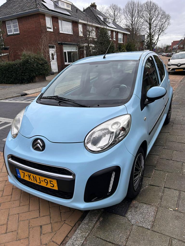Citroën C1 1.0i 68PK 5D 2013 Blauw, Auto's, Voorwielaandrijving, C1, Origineel Nederlands, Handgeschakeld
