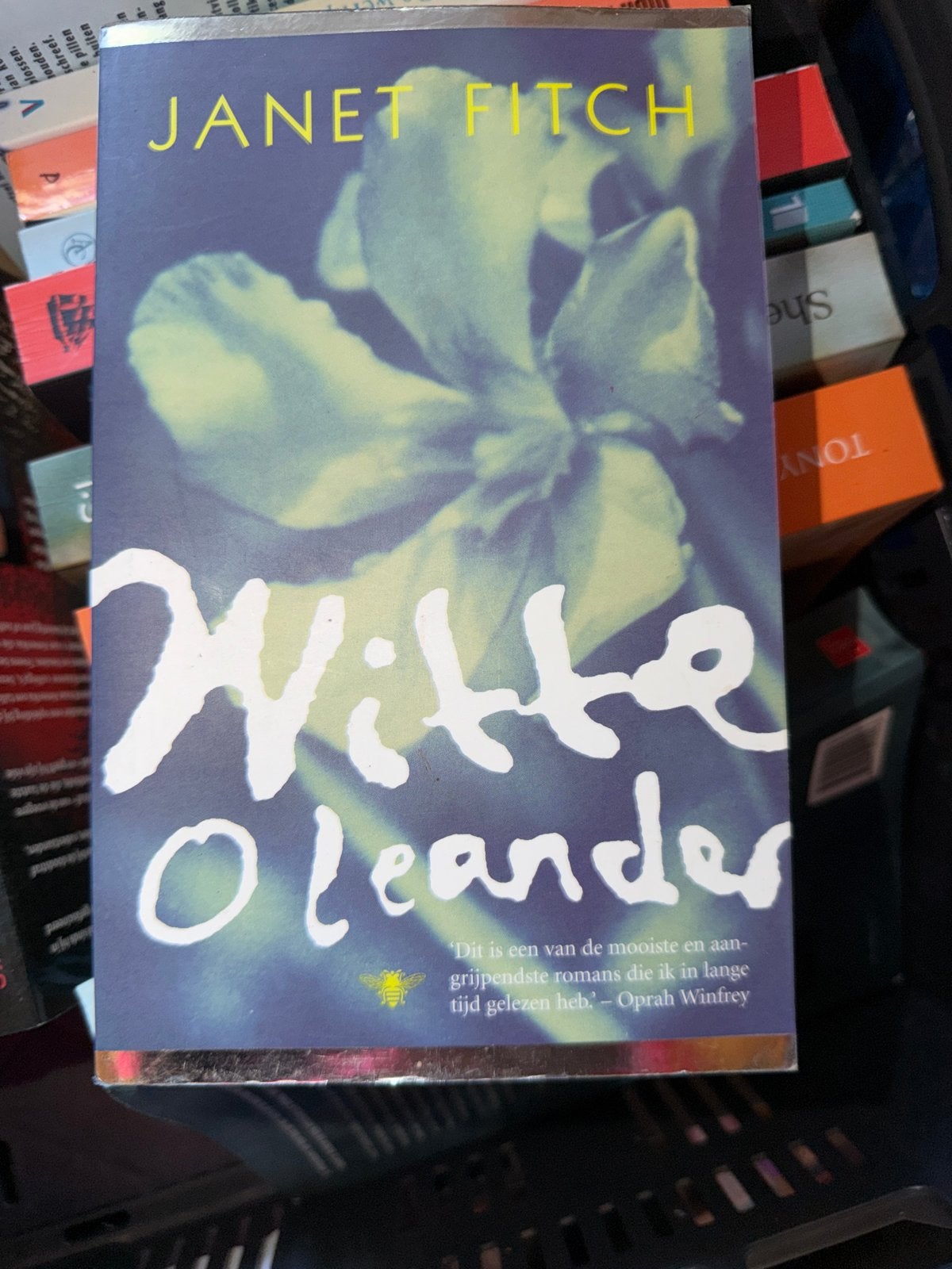 Z8.  Janet Fitch - Witte Oleander, Ophalen of Verzenden, Zo goed als nieuw, Janet Fitch