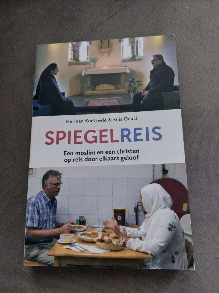 Spiegelreis Moslim en Christen op reis door elkaars geloof, Boeken, Ophalen of Verzenden, Zo goed als nieuw, Christendom | Protestants