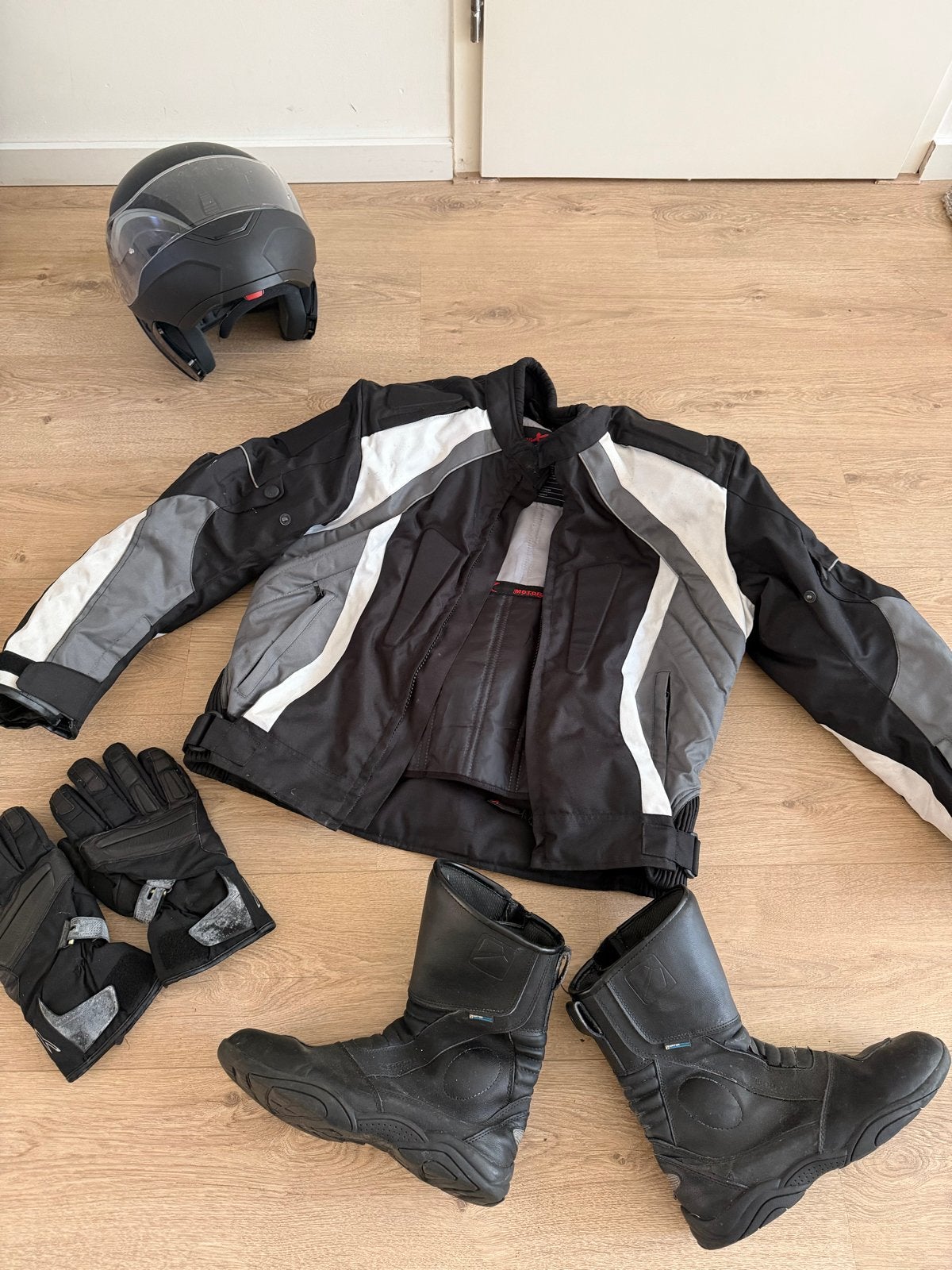 Motorpak compleet: jas, laarzen, handschoenen en helm, Motoren, Ophalen of Verzenden, Tweedehands, Heren, Overige typen