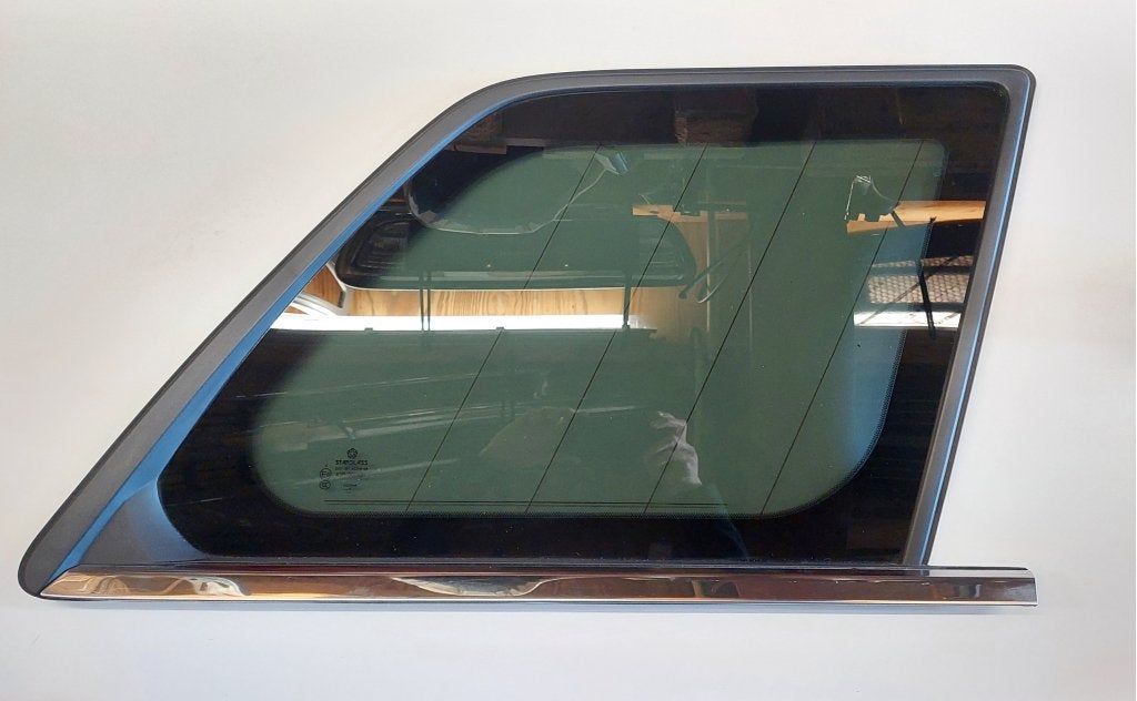 Jeep Grand Cherokee achter zijruit 2005-2010, Gebruikt, PO Box 21-8004 | Auburn Hills, MI 48321-8004, Ophalen of Verzenden, Amerikaanse onderdelen