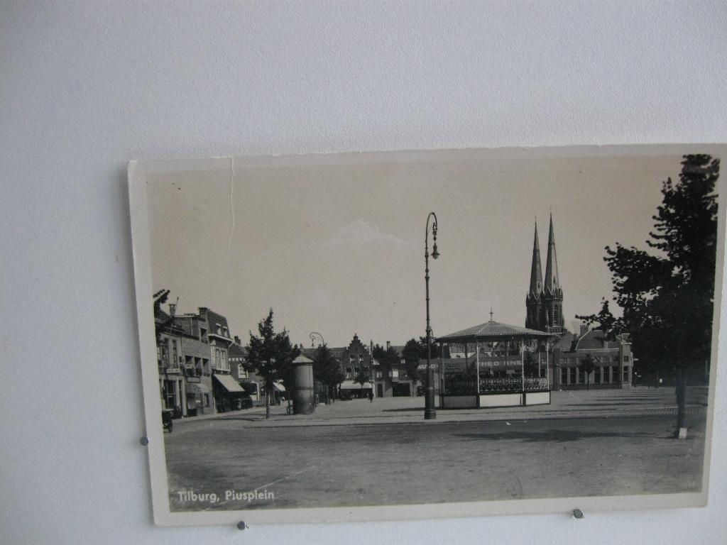 9811 Tilburg,  Piusplein fotokaart, Verzenden, Voor 1920, Noord-Brabant