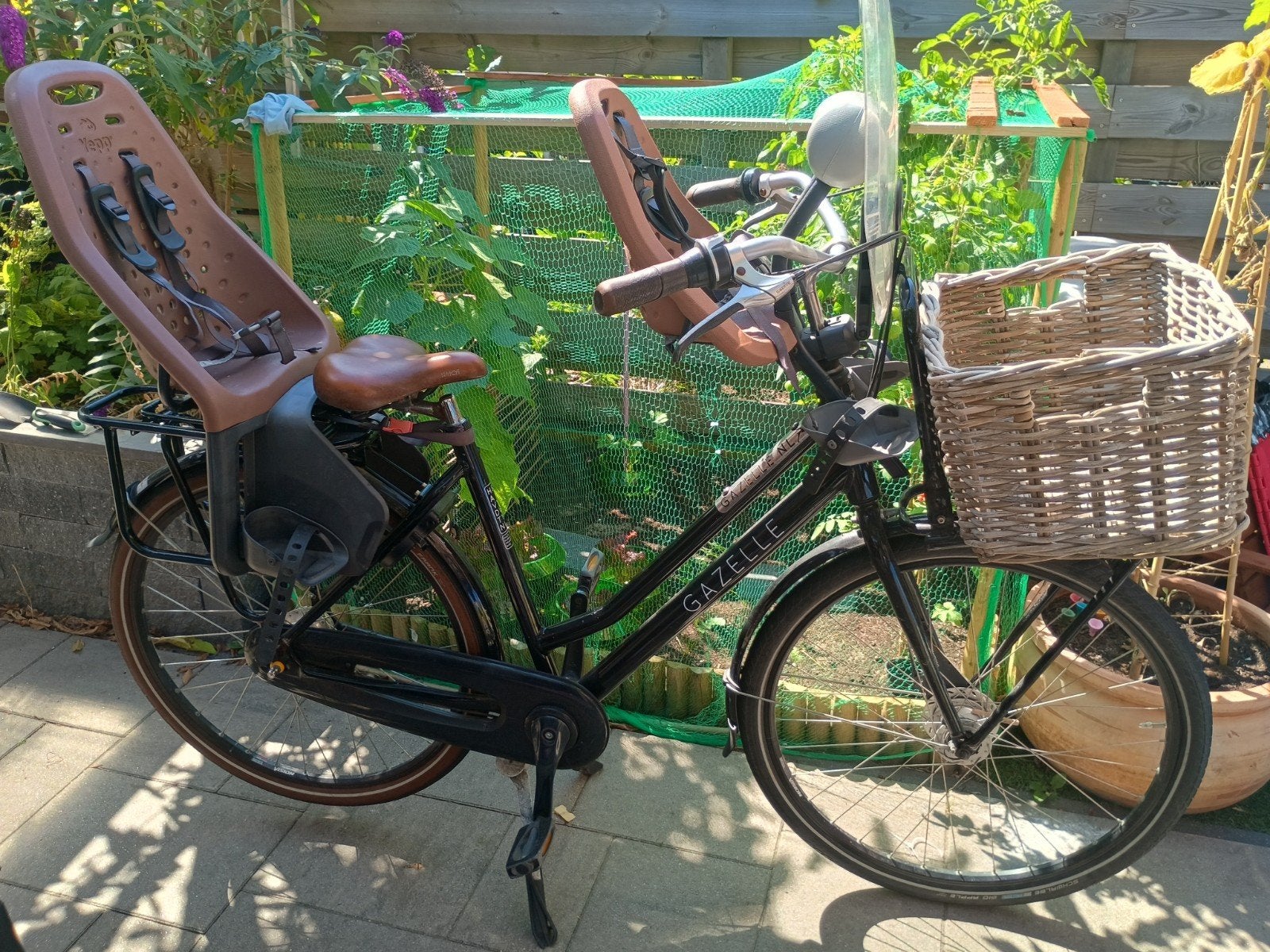 Gazelle damesfiets met 2 kinderzitjes en windscherm, Fietsen en Brommers, Fietsen | Dames | Damesfietsen, Ophalen, Velgrem, Versnellingen