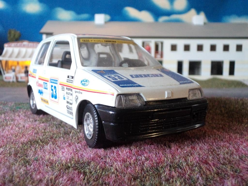 1/24 Fiat Cinquecento Ralley #53 - Bburago, Hobby en Vrije tijd, Modelauto's | 1:24, Ophalen of Verzenden, Zo goed als nieuw, Maisto