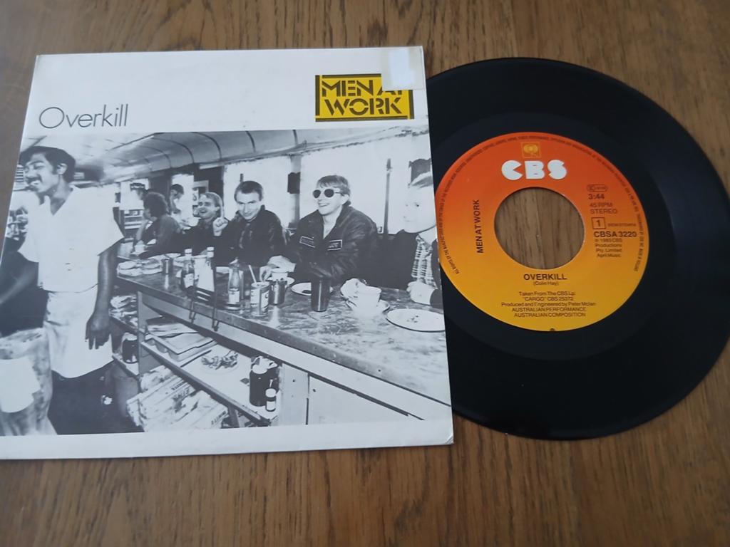 VINYL SINGLE  MEN AT WORK 1983, Ophalen of Verzenden, Zo goed als nieuw, Pop, Single