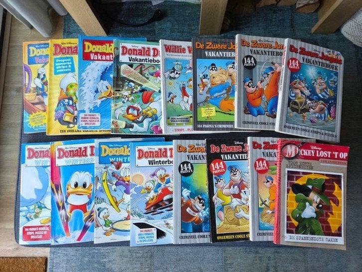 Veel Donald Duck en vakantieboeken: € 2,50 per stuk, Meerdere stripboeken, Ophalen of Verzenden, Gelezen