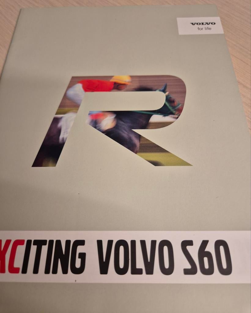 Nederlands Volvo S60 R 2,5 folder S60 300pk izgst mooie foto, Ophalen of Verzenden, Zo goed als nieuw, Volvo