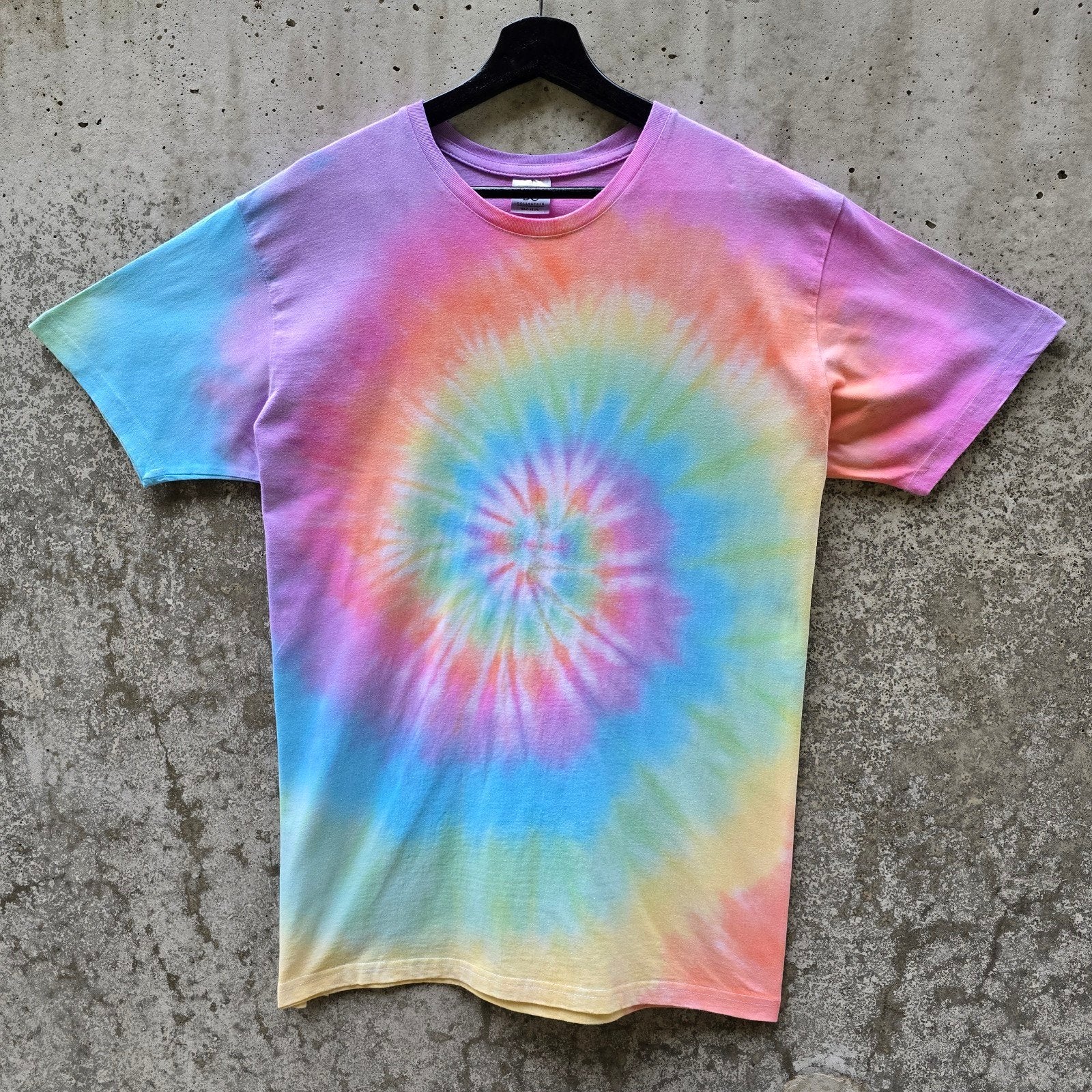 Pastel regenboog spiral tie dye t-shirt unisex maat XL, Kleding | Dames, Overige kleuren, Maat 46/48 (XL) of groter, Nieuw, Ophalen of Verzenden