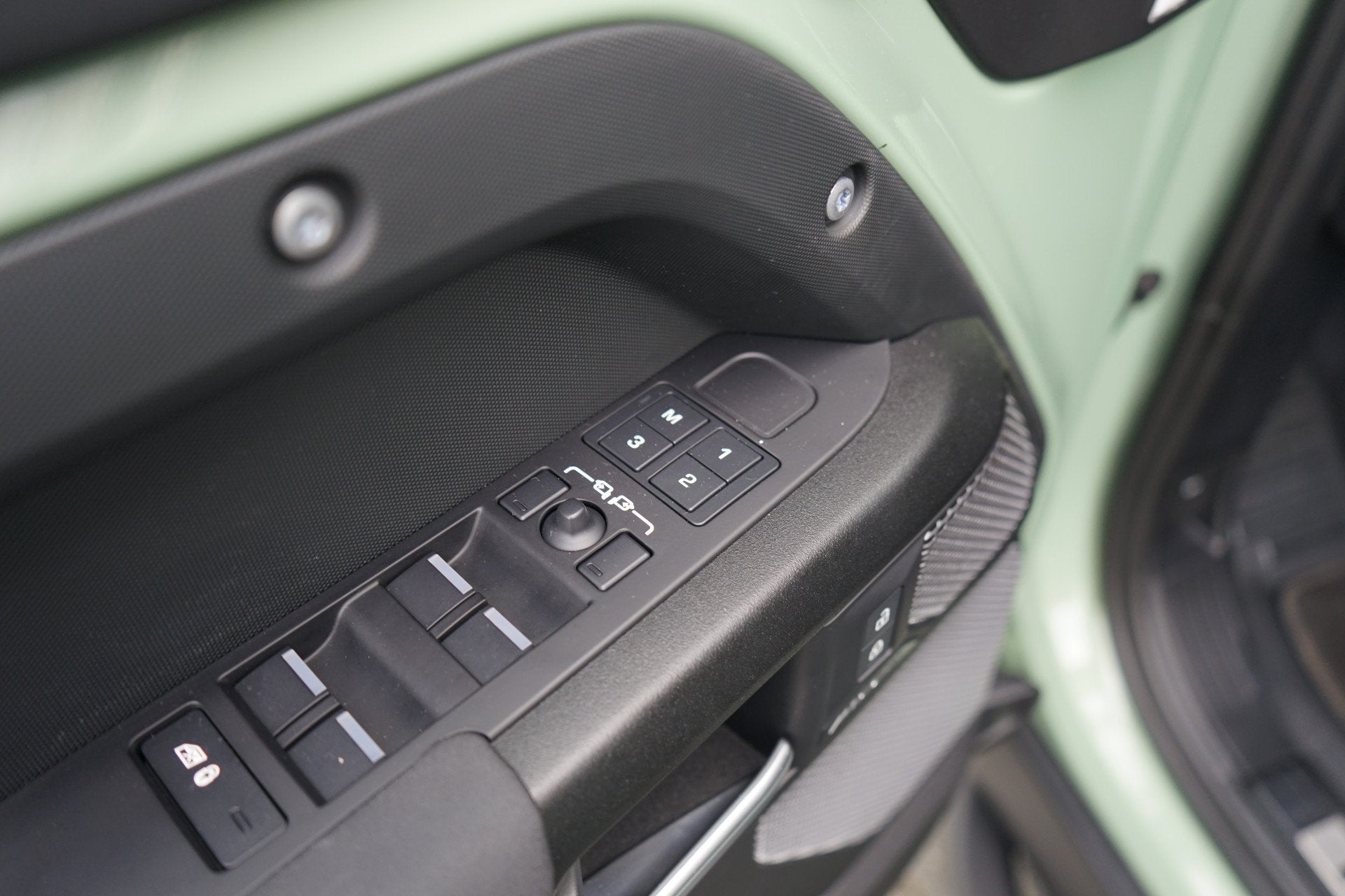 Land Rover Defender 110 2.0 P400e 110 75 Edition AWD | Koelv, Auto's, Automaat, 12 maanden, Gebruikt, 3000 kg