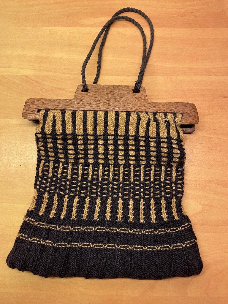 GEHAAKT TASJE  1935., Ophalen of Verzenden