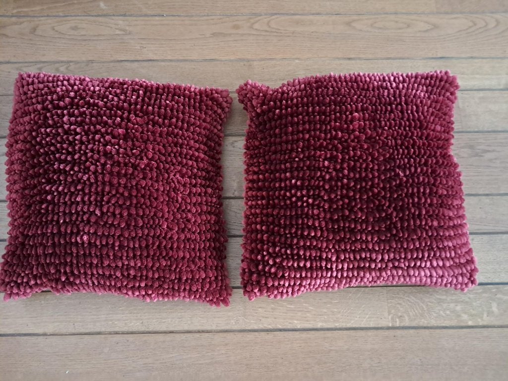 2x sierKussens kussen Rood Unique living (Samen €15,- ), Wasbaar, Vierkant, Ophalen of Verzenden, Zo goed als nieuw