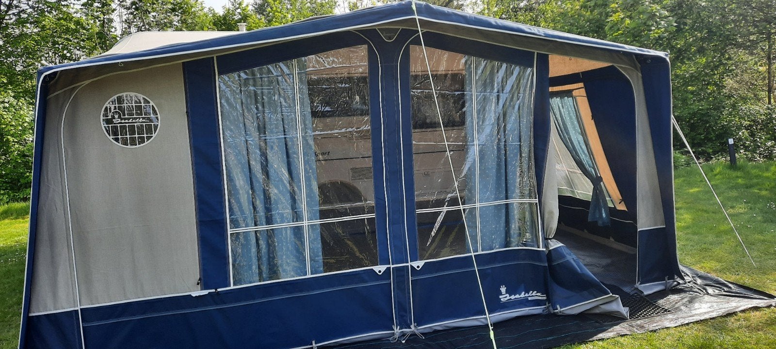 Isabella Commodore Royal mt 9/10 G14 met luifel en uitbouw., Caravans en Kamperen, Ophalen, Gebruikt