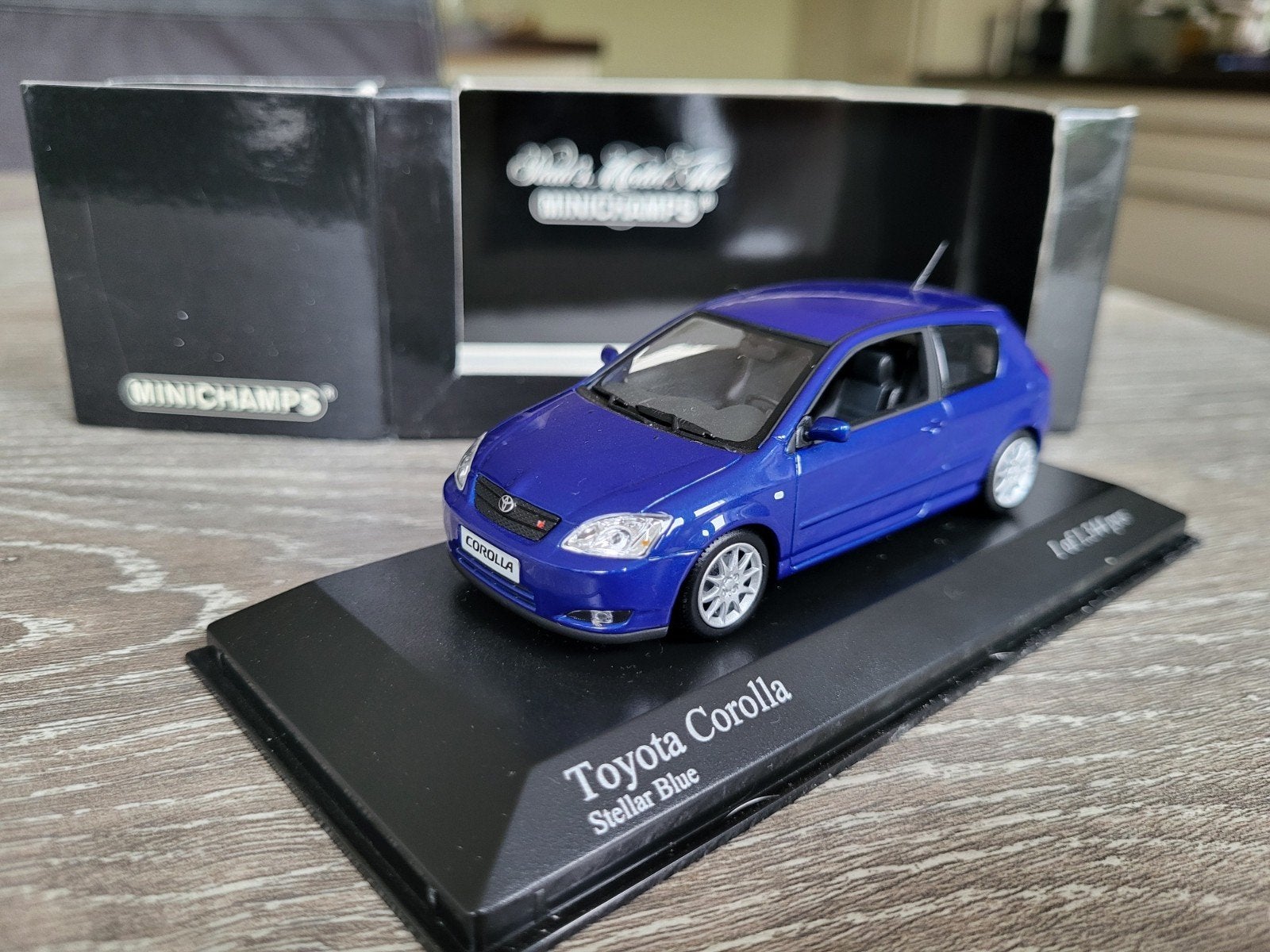 Toyota Corolla schaal 1:43, Ophalen of Verzenden, Zo goed als nieuw, Auto, Overige merken