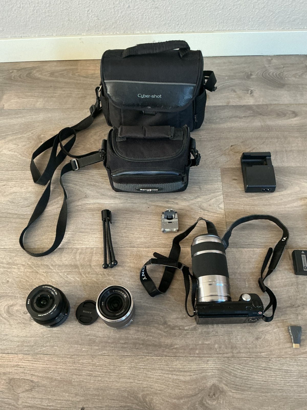 Sony Nex5 systeem camera met oa telelens en accesoires, Ophalen