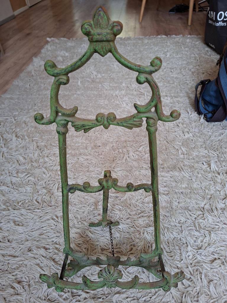 Mooie antieke metalen Schildersezel. In prima staat. 57x27, Hobby en Vrije tijd, Schilderen, Ophalen of Verzenden, Gebruikt, Ezel
