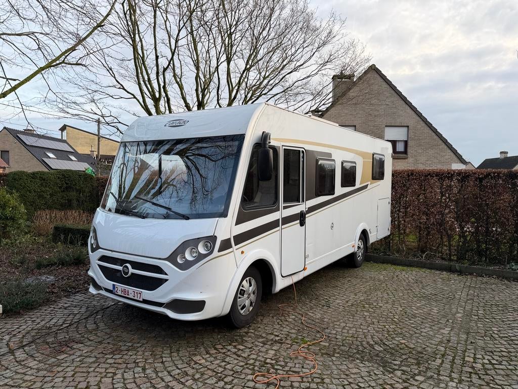 Camper Carado I449 - AUTOMAAT - FULL OPTION, Caravans en Kamperen, Campers, Automaat, Fiat, 7 tot 8 meter, Diesel