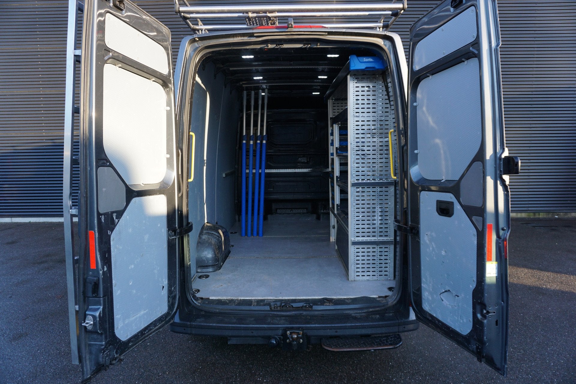 MAN TGE 3.180 177pk Automaat L3H3/L2H2 Navigatie Apple Carpl, Auto's, Stof, Gebruikt, 4 cilinders, Origineel Nederlands