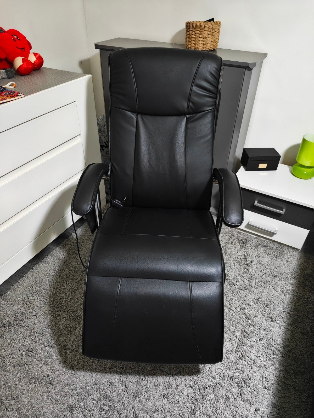 Zwarte massagefauteuil met afstandsbediening, Ophalen, Kunststof, Modern, Comfort, 75 tot 100 cm