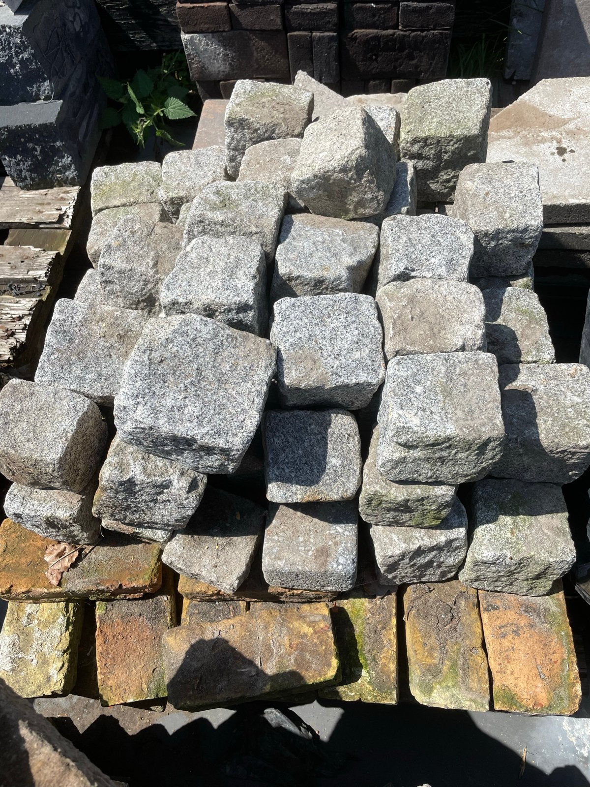 60 granieten kinderkopjes / kasseien voor oprit of tuin, Ophalen, Gebruikt, Overige typen, Natuursteen