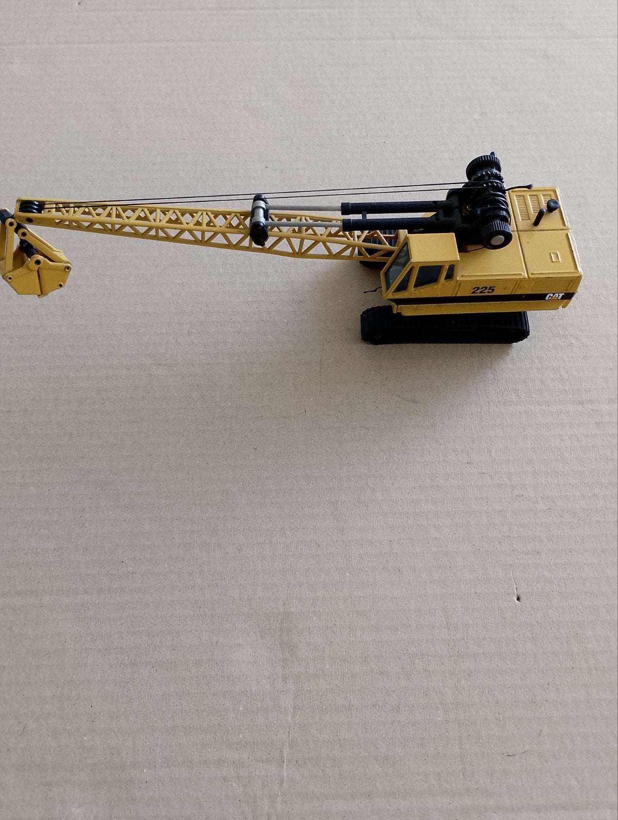 Caterpillar 225 Graafmachine Model  joal Made in Spain, Ophalen, Gebruikt