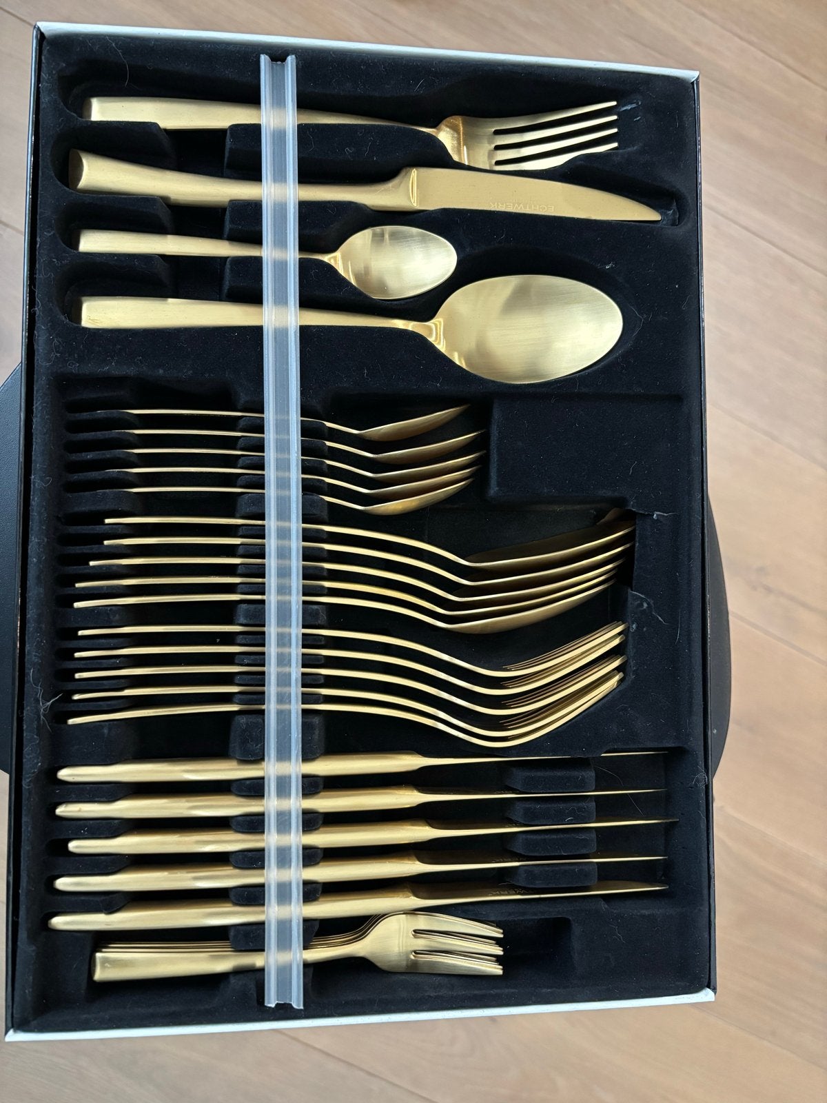 Echtwerk Avelino Gold Edition 42-delig bestekset, Ophalen, Bestekset, Nieuw, Rvs of Chroom