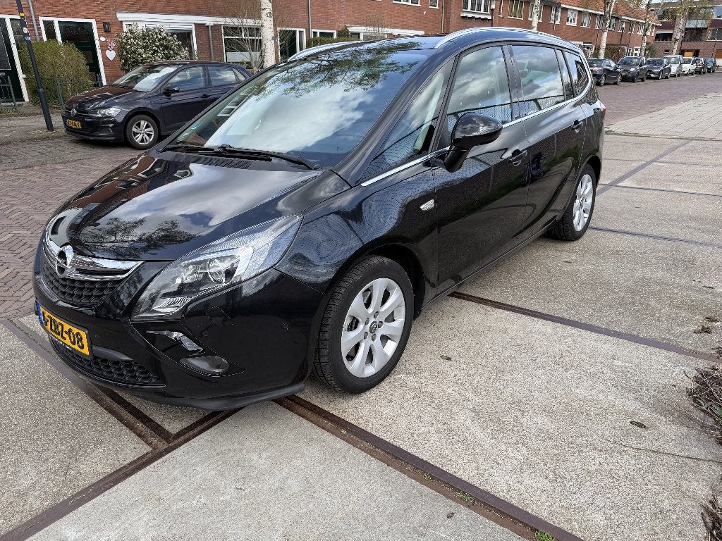 Opel Zafira 1.6T 125KW/170PK Aut6 2014 Zwart