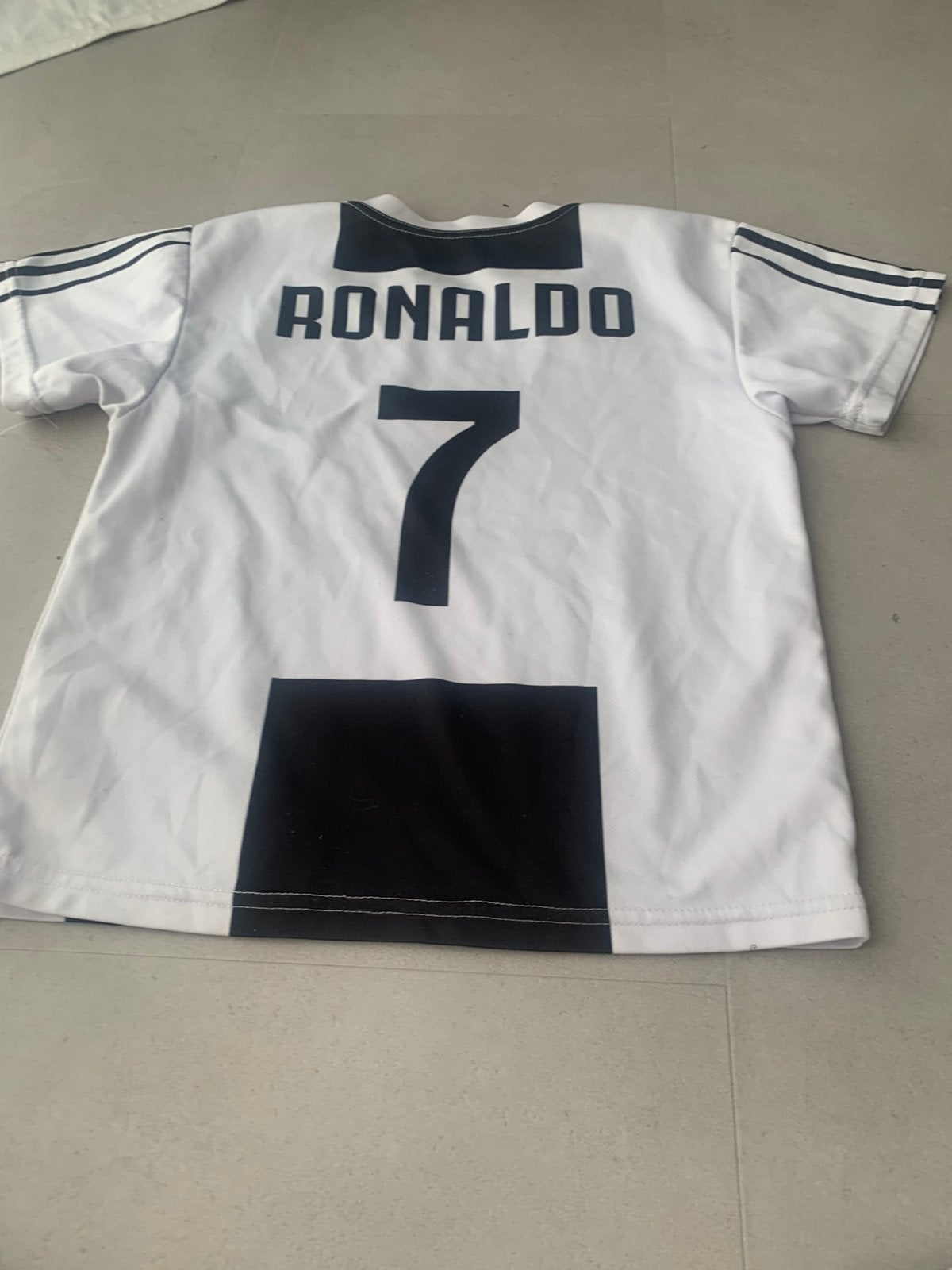 Juventus G.O.A.T t-shirt. Weinig gedragen. Maat 128, Kinderen en Baby's, Ophalen, Zo goed als nieuw, Jongen, Shirt of Longsleeve