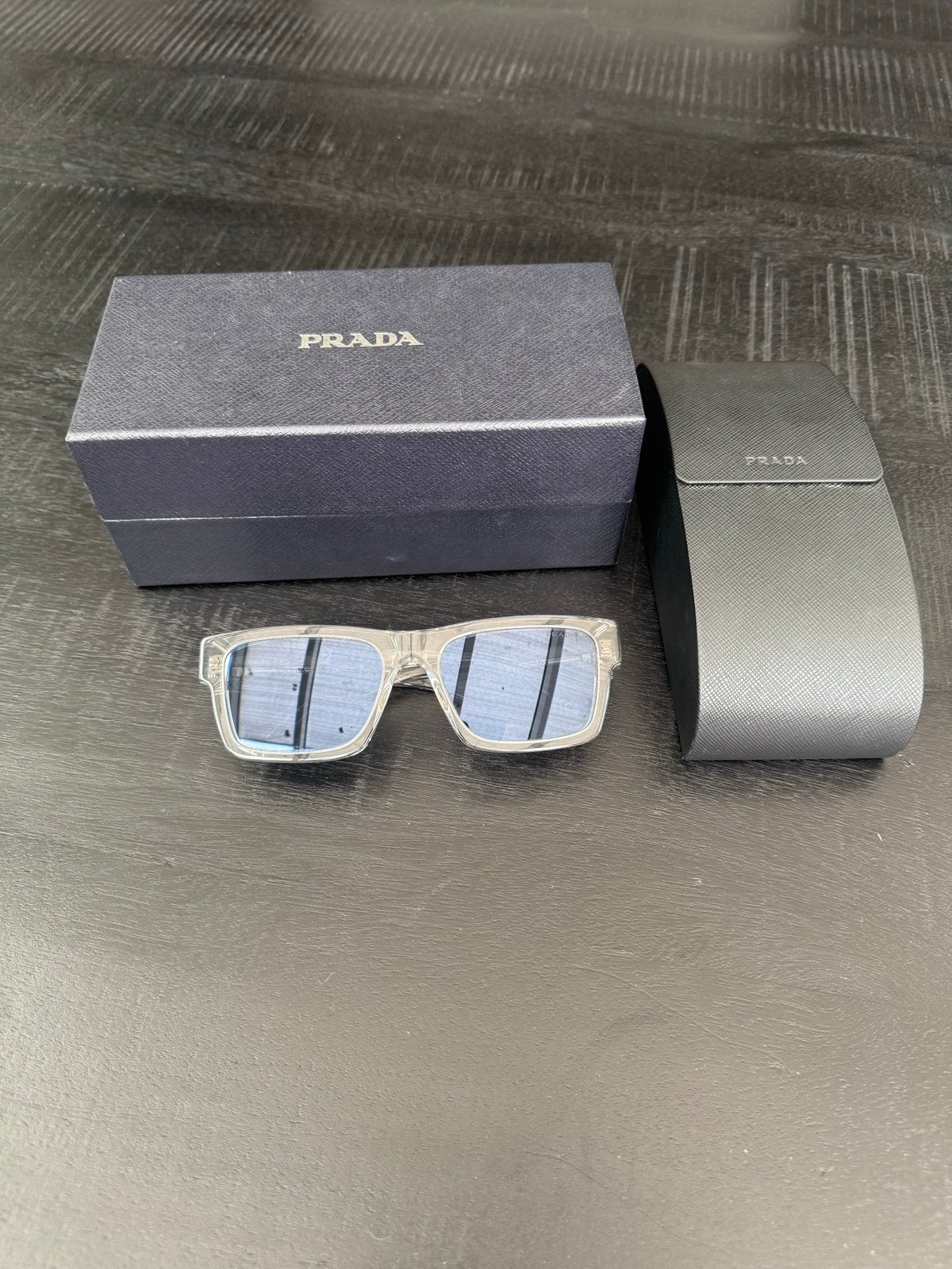Prada zonnebril - transparant montuur, blauwe glazen, Zonnebril, Overige kleuren, Prada, Ophalen of Verzenden