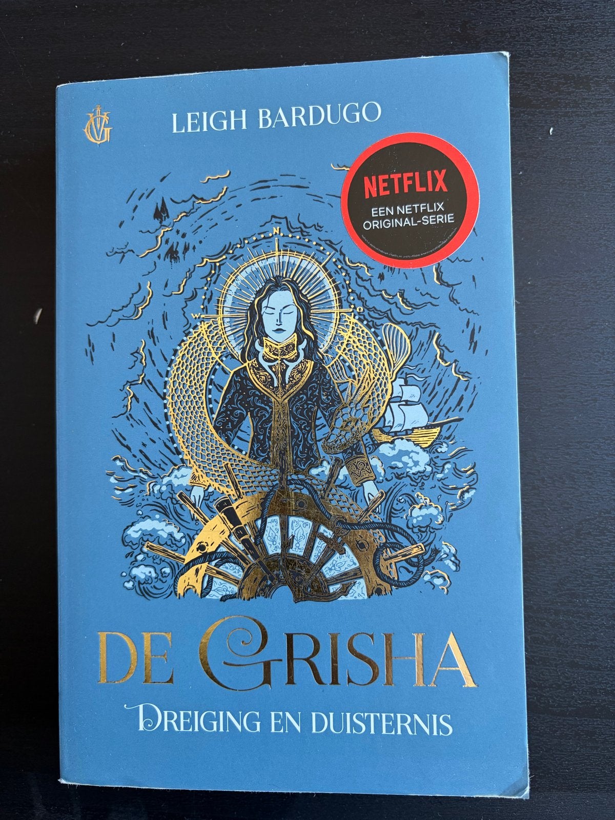 De Grisha: Dreiging en Duisternis - Leigh Bardugo, Boeken, Fantasy, Ophalen of Verzenden, Nieuw