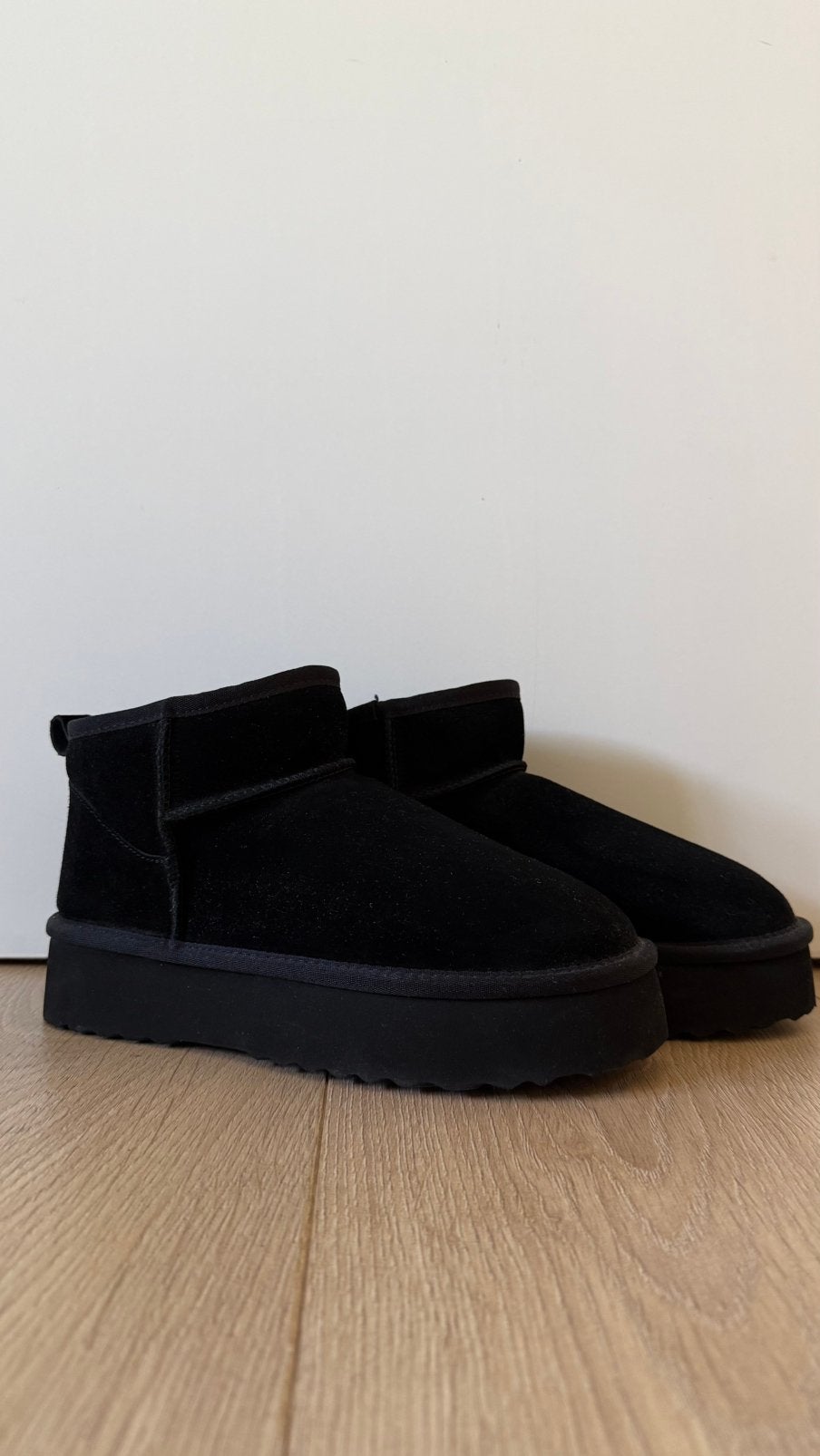 Nieuw zwart suède enkellaarsjes maat 38, Zwart, Snowboots, Nieuw, Ophalen of Verzenden
