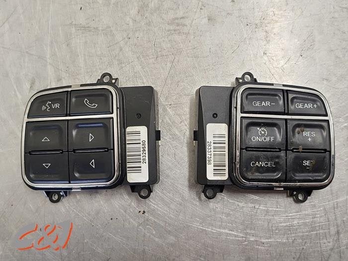 Schakelaar stuurbediening van een Dodge RAM, Auto-onderdelen, Besturing, Dodge, Gebruikt, 3 maanden garantie, Ophalen of Verzenden