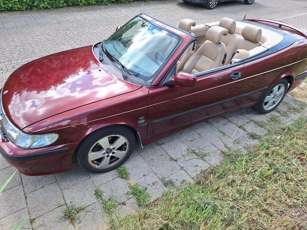 Saab 9-3 2.0 T SE Cabrio 2003 Bordeauxrood, Voorwielaandrijving, Beige, 4 cilinders, Cabriolet