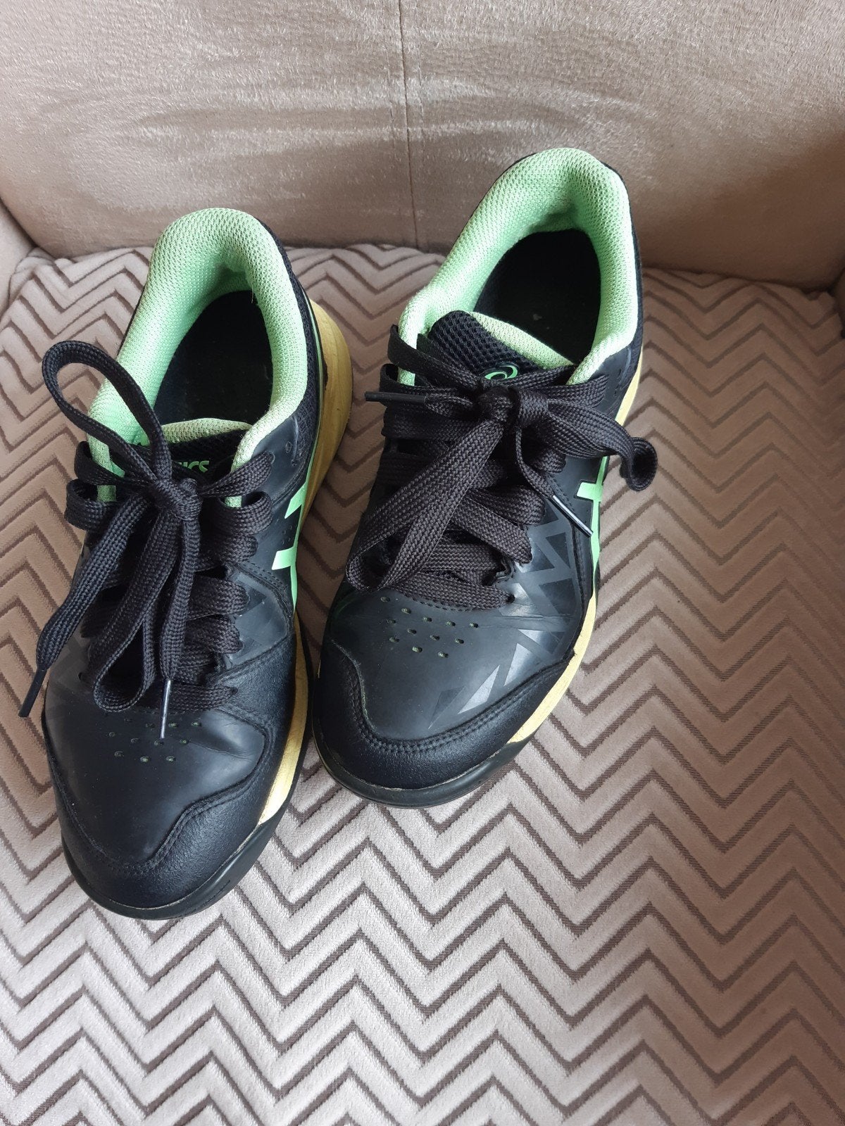 ASICS GEL-PEAKE HOCKEY SCHOENEN MAAT 36, Ophalen of Verzenden, Zo goed als nieuw, Schoenen