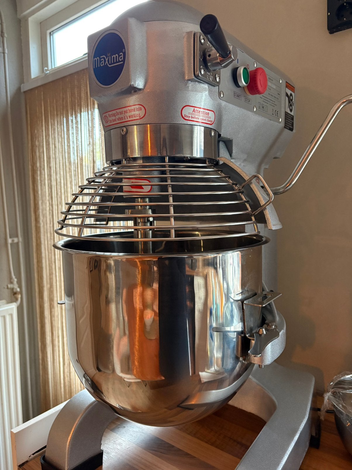Maxima Planeetmenger 20 L - Tot 10 Kg Deeg - 3 Snelheden, Ophalen