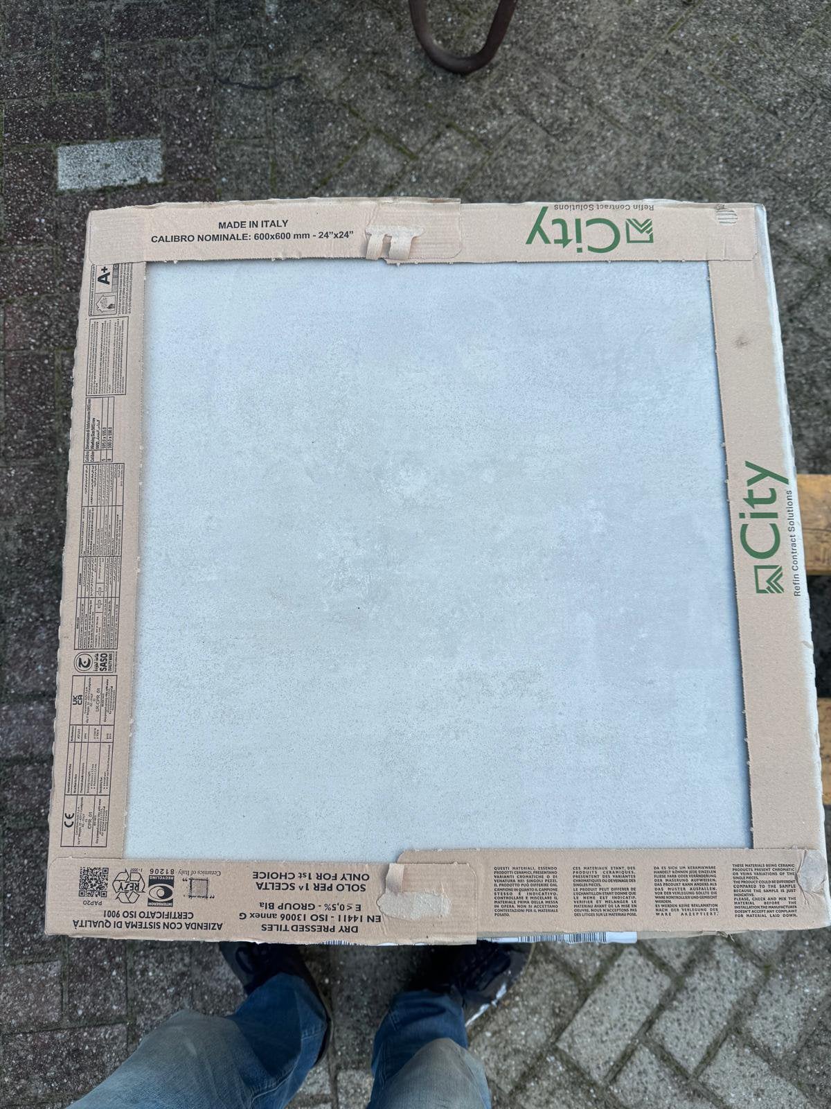 69 keramische vloertegels 60x60 cm – lichtgrijs – Italiaans, Ophalen, Zo goed als nieuw, 10 m² of meer, Vloertegels