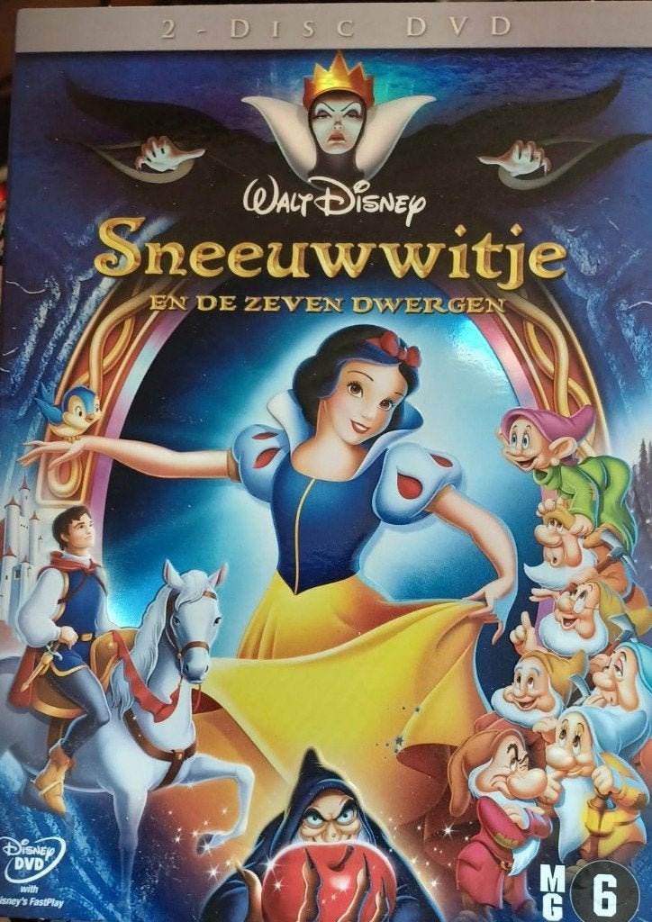 2 - Dvd's Sneeuwwitje en de zeven dwergen- Disney + Boekje, Tekenfilm, Overige soorten, Ophalen of Verzenden, Zo goed als nieuw