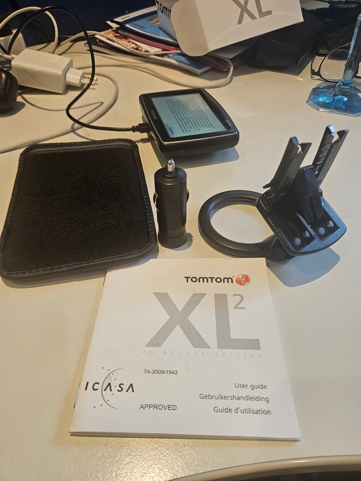 TomTom XL2 Navigatiesysteem met accessoires, Ophalen of Verzenden