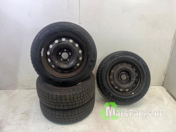 Velgen set + banden van een Citroen Jumpy, Gebruikt, -, -, Ophalen of Verzenden