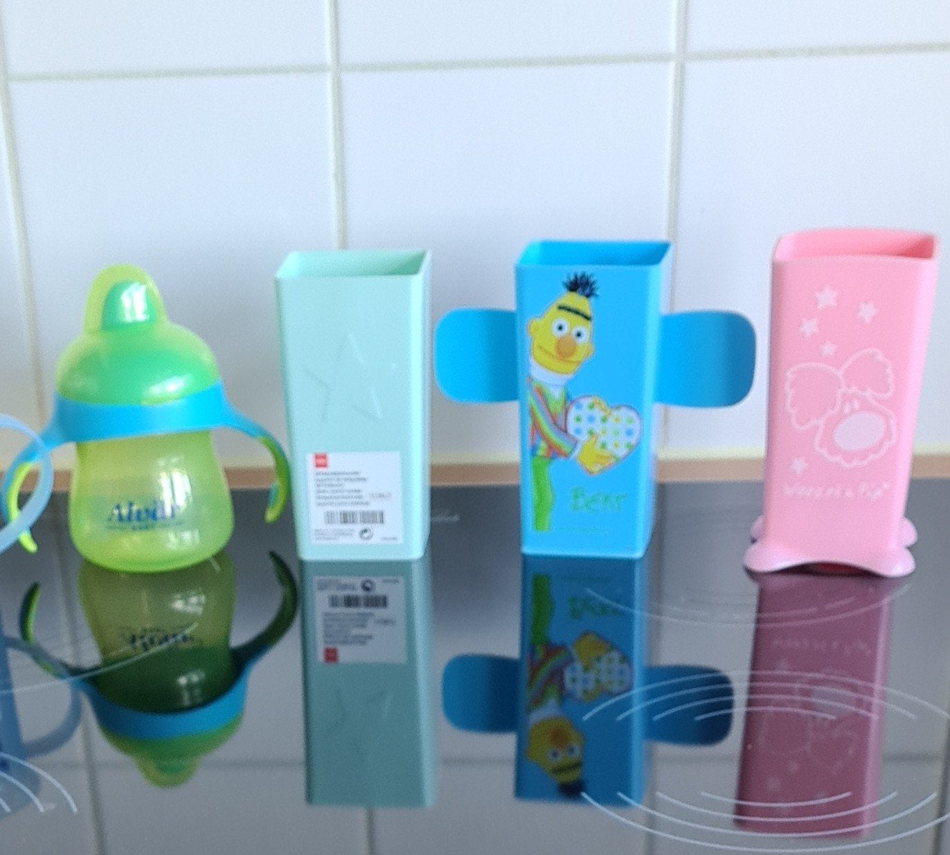 Drinkpakjes houder Sesamstraat Bert en Woezel & Pip, Verzenden, Zo goed als nieuw