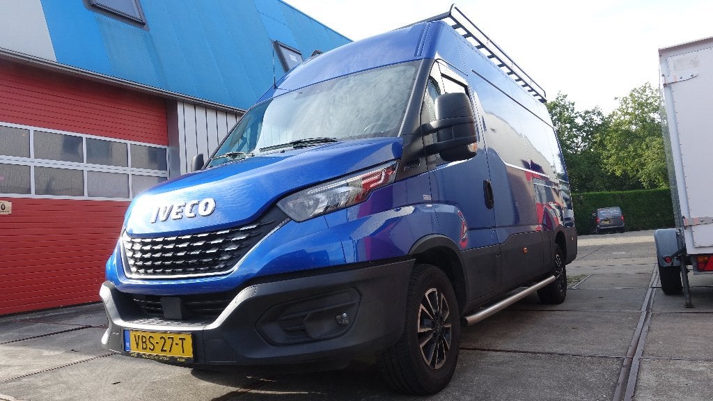 Iveco Daily 35S16 2.3D 115KW 2019 Blauw (imperiaal + remp), Automaat, Iveco, Blauw, Diesel
