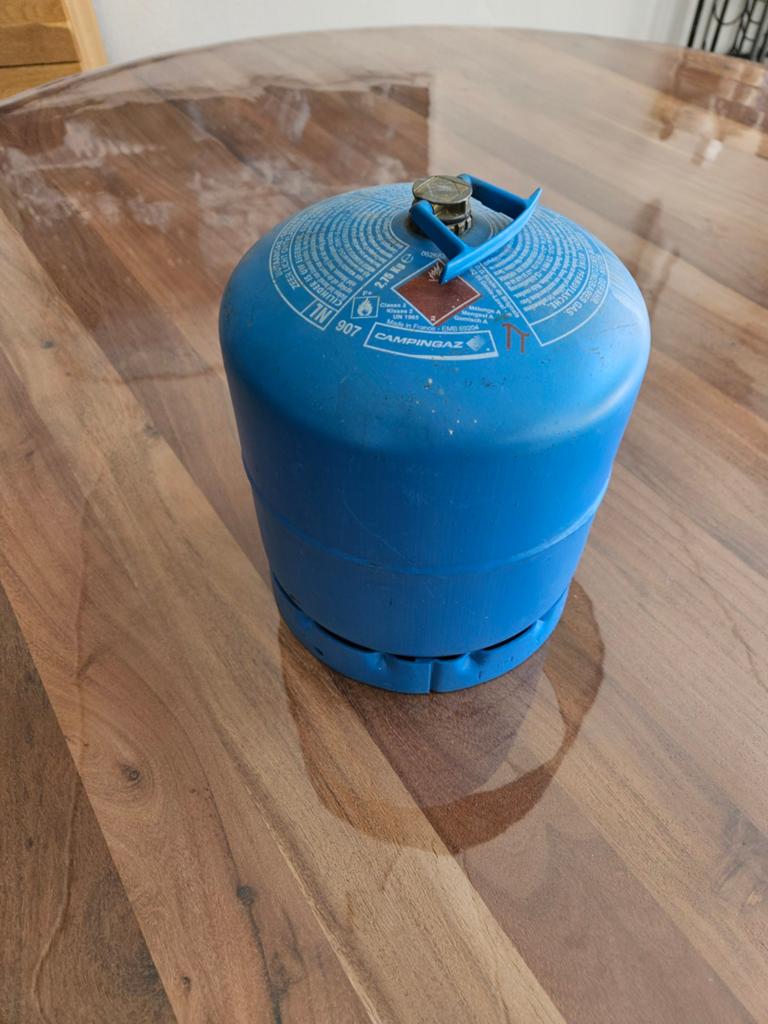 Lege Campingaz gasfles 907 (2,75 kg), Caravans en Kamperen, Kampeeraccessoires, Ophalen, Gebruikt